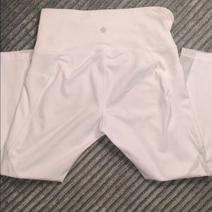 Athleta cropped leggings w/ pockets